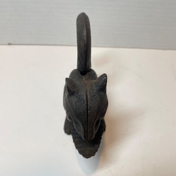 Vintage Cast Iron Black Squirrel Nutcracker Rustic Home Decor Collectible 5" Tal - Picture 4 of 9